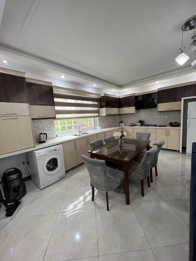 ویلا سه خوابه استخردار آبگرم رویال