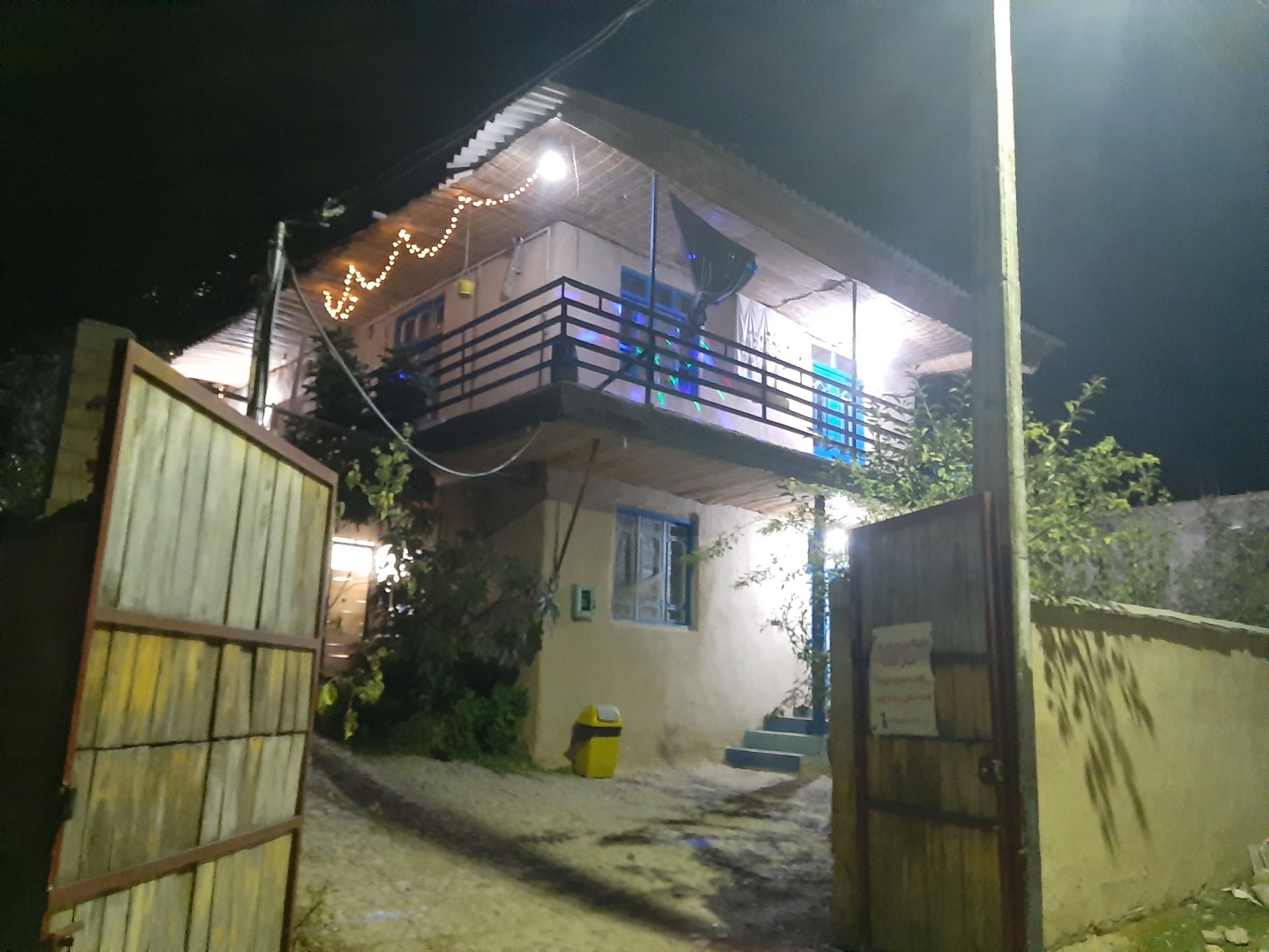 بوم گردی باجی رباب - ساحلی