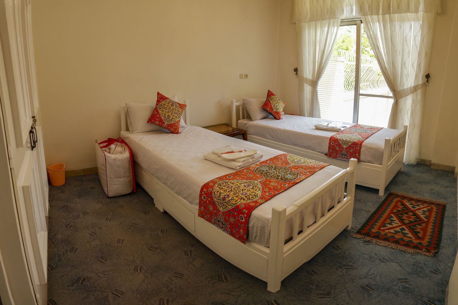 هاستل سرای دربکوشک - واحد تویین 2