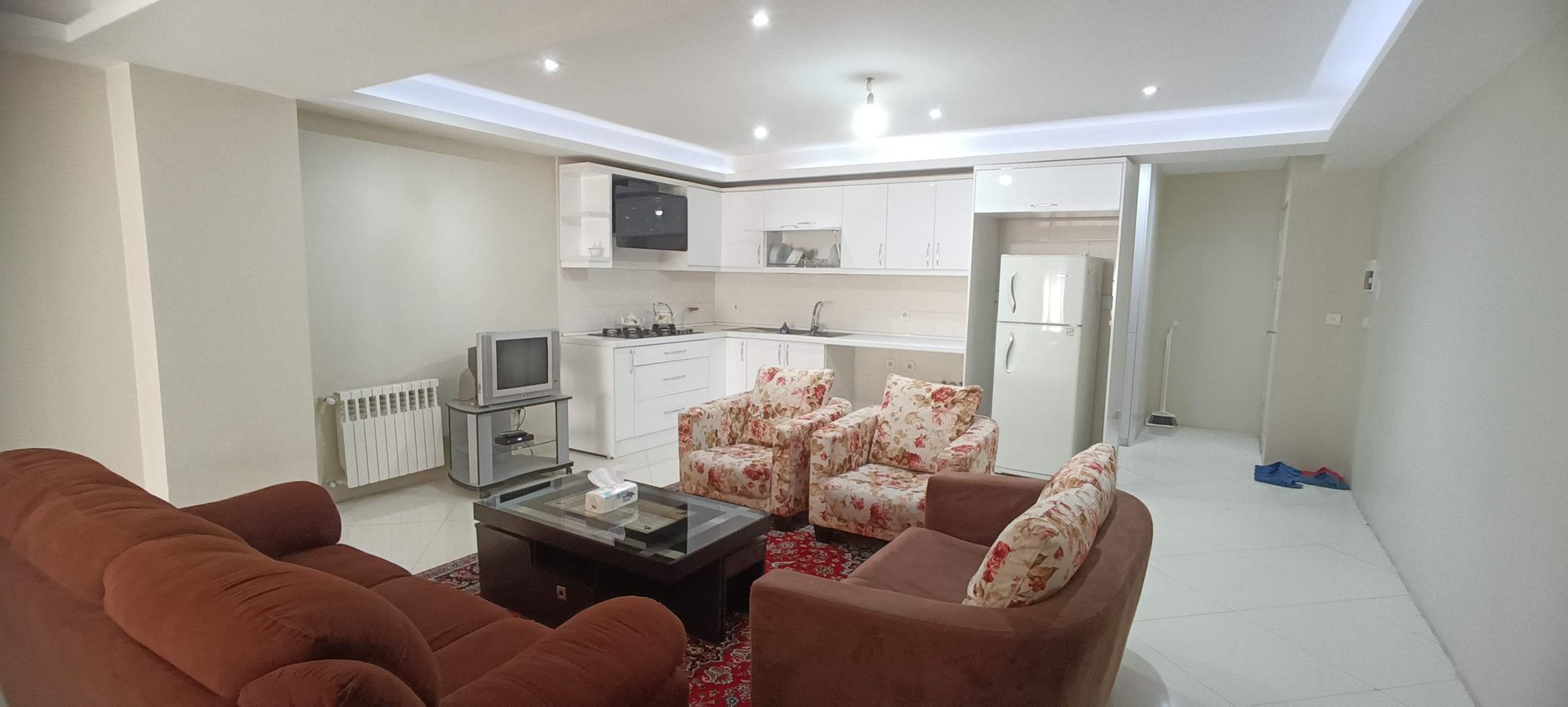 آپارتمان دوخوابه آگور 26 - میدان حر