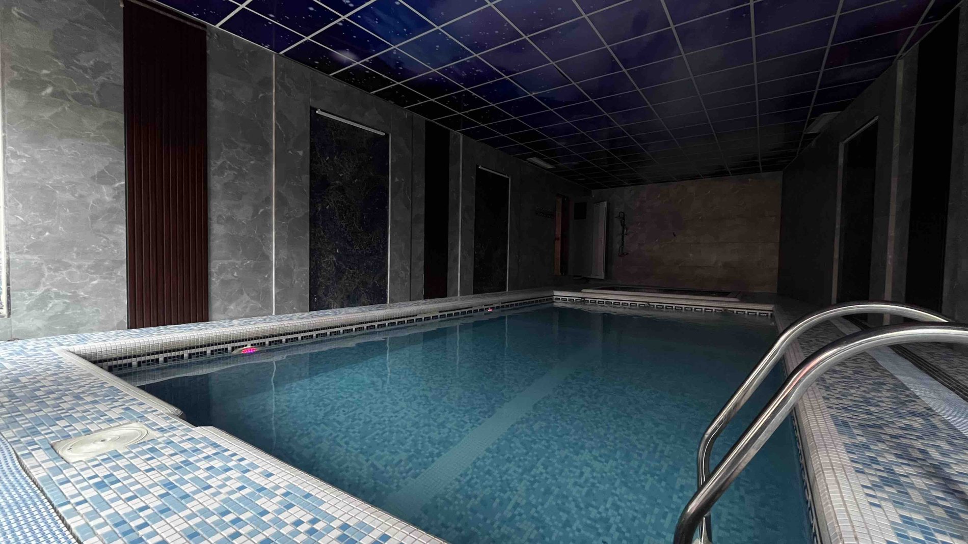 دوخوابه استخردار آبگرم مروارید 1