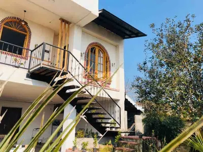 بومگردی چکامه - واحد دلبر ۱