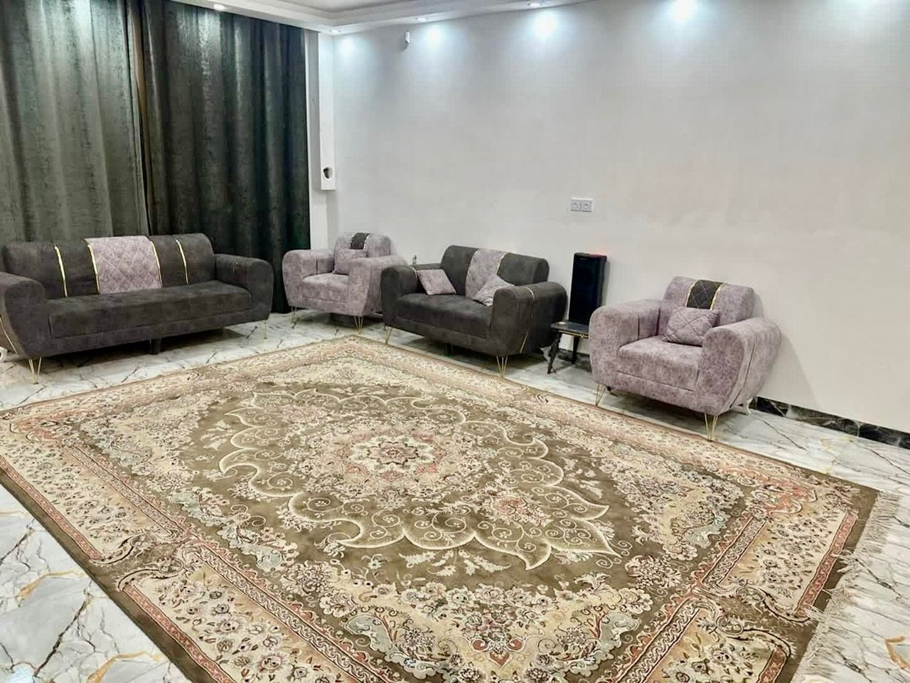 ویلا دوخوابه استخردار آبگرم اقاقیا ۱