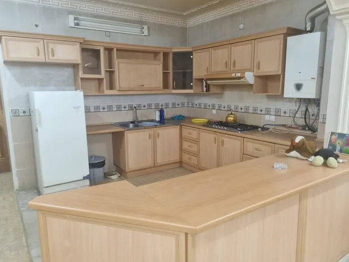 آپارتمان دوخوابه میدان قبله