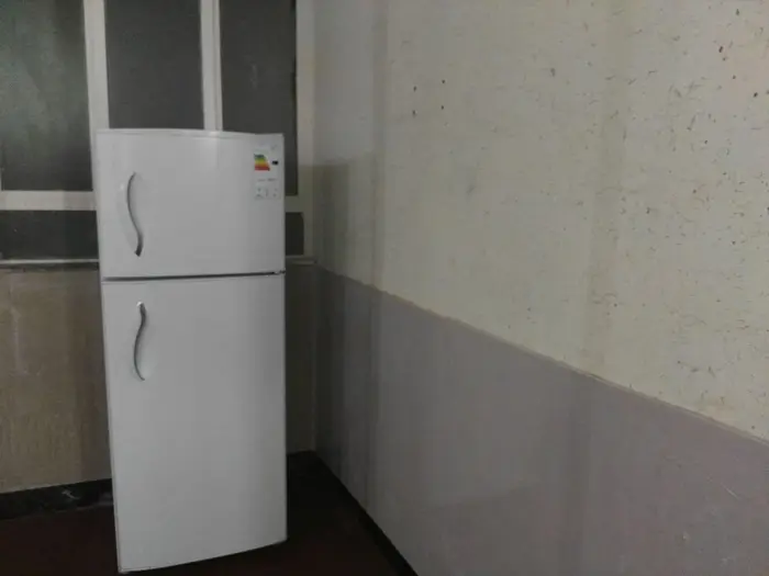 مسافرخانه مدرس - واحد سه تخته