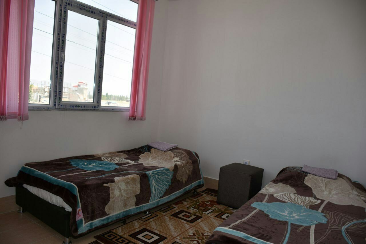 آپارتمان هشت خوابه آتا