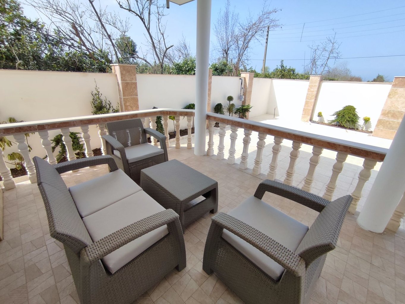 سه خوابه استخردار نیاستی