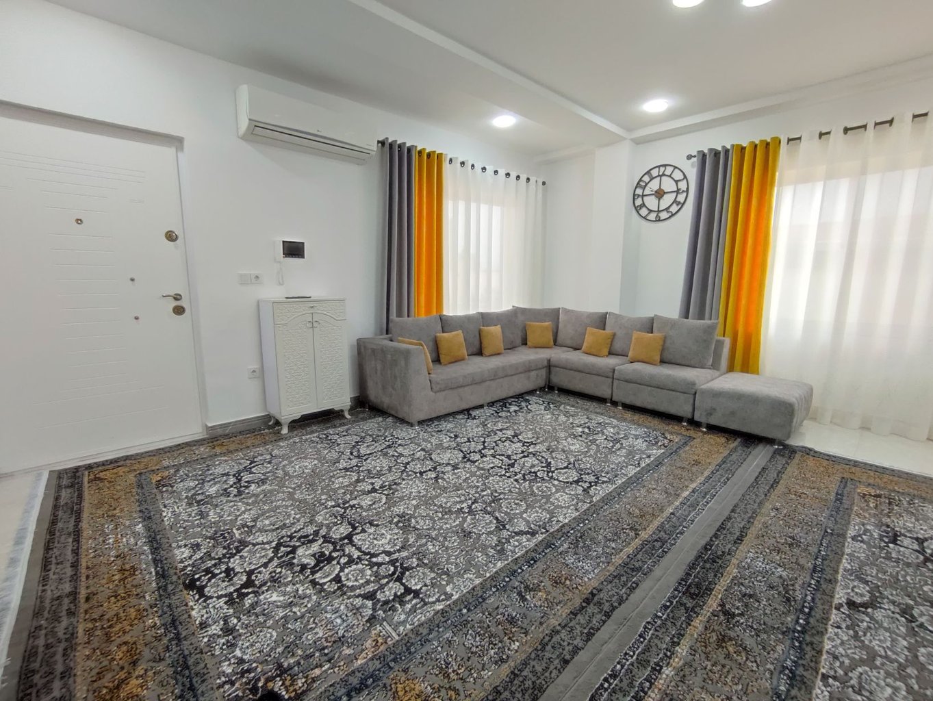 سه خوابه استخردار نیاستی