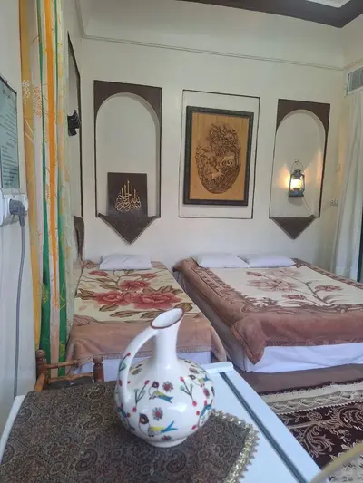 بومگردی عمارت بانو - اتاق پهنا