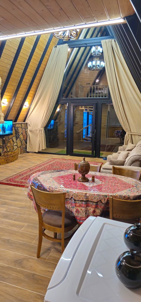 کلبه یک خوابه جکوزی دار جنگلی سوتکا