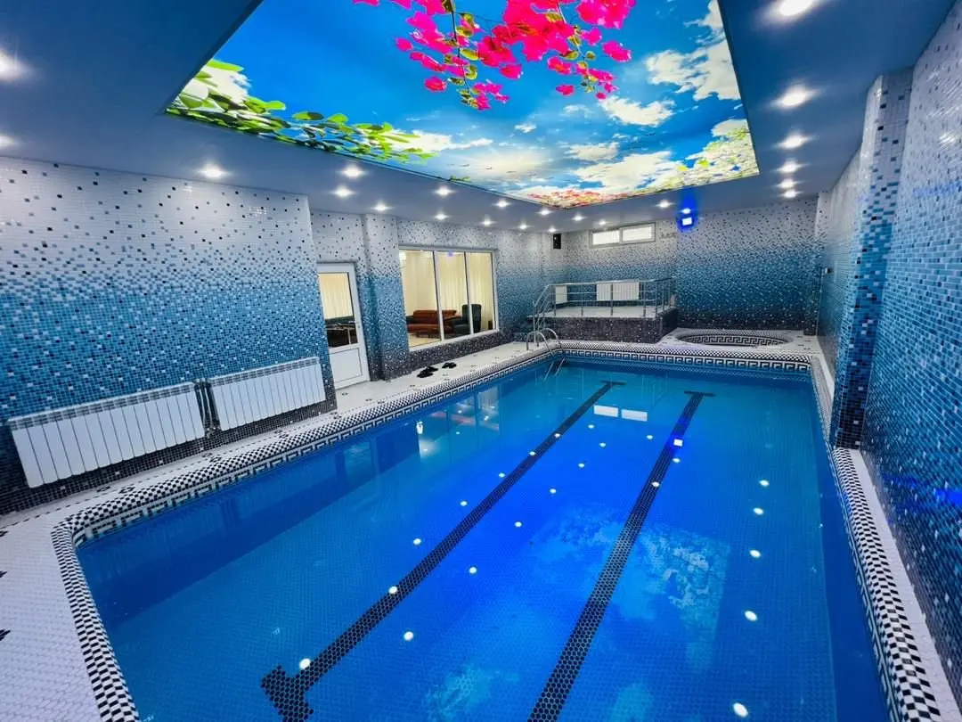 ویلا دوخوابه دوبلکس استخردار آبگرم رادیو دریا - استخر فوق العاده شیک 