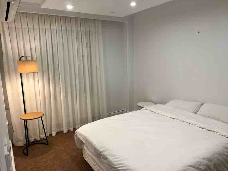 آپارتمان سه خوابه جکوزی دار مینا رویال میرداماد