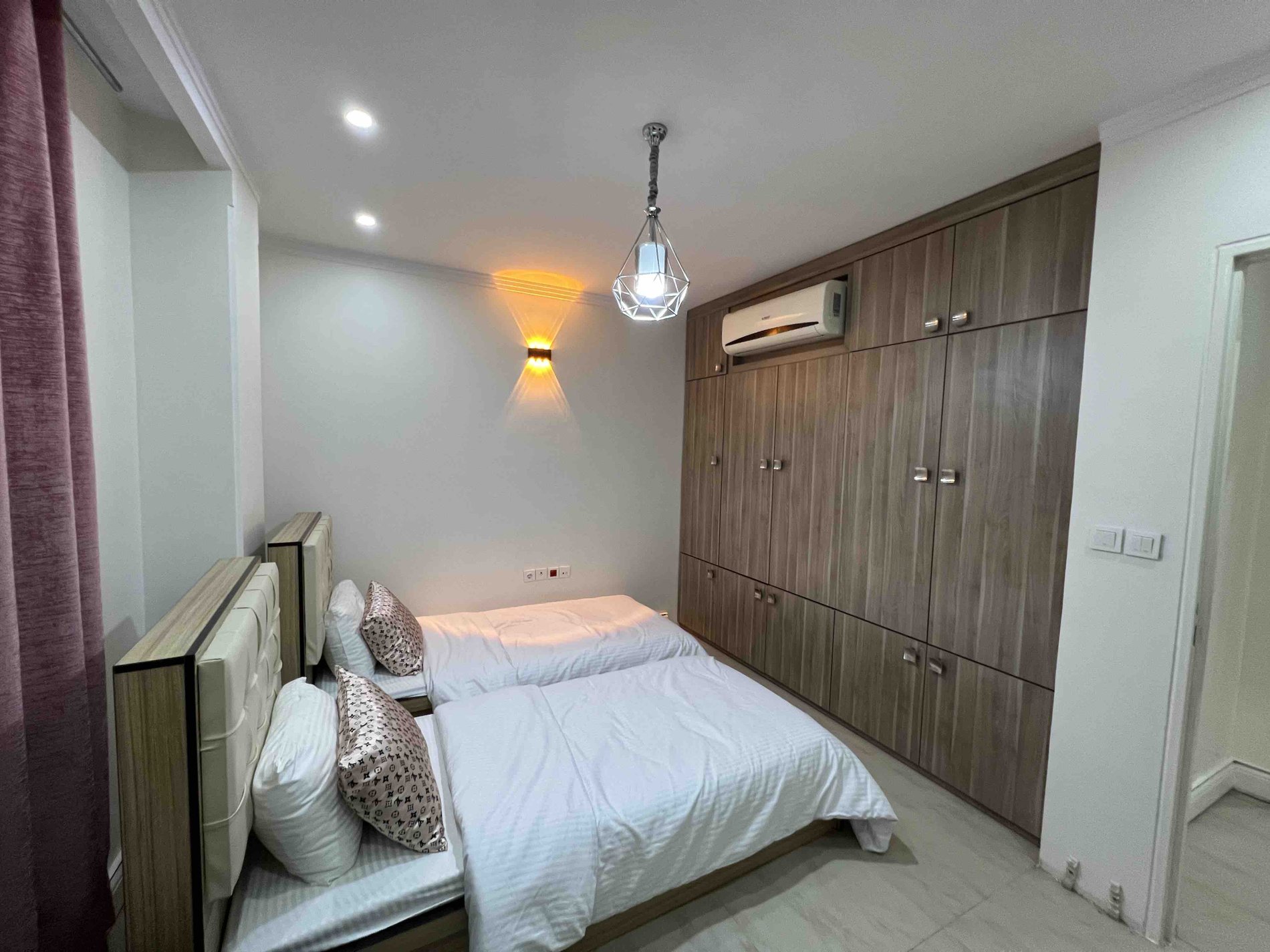 آپارتمان دوخوابه مینا میرداماد