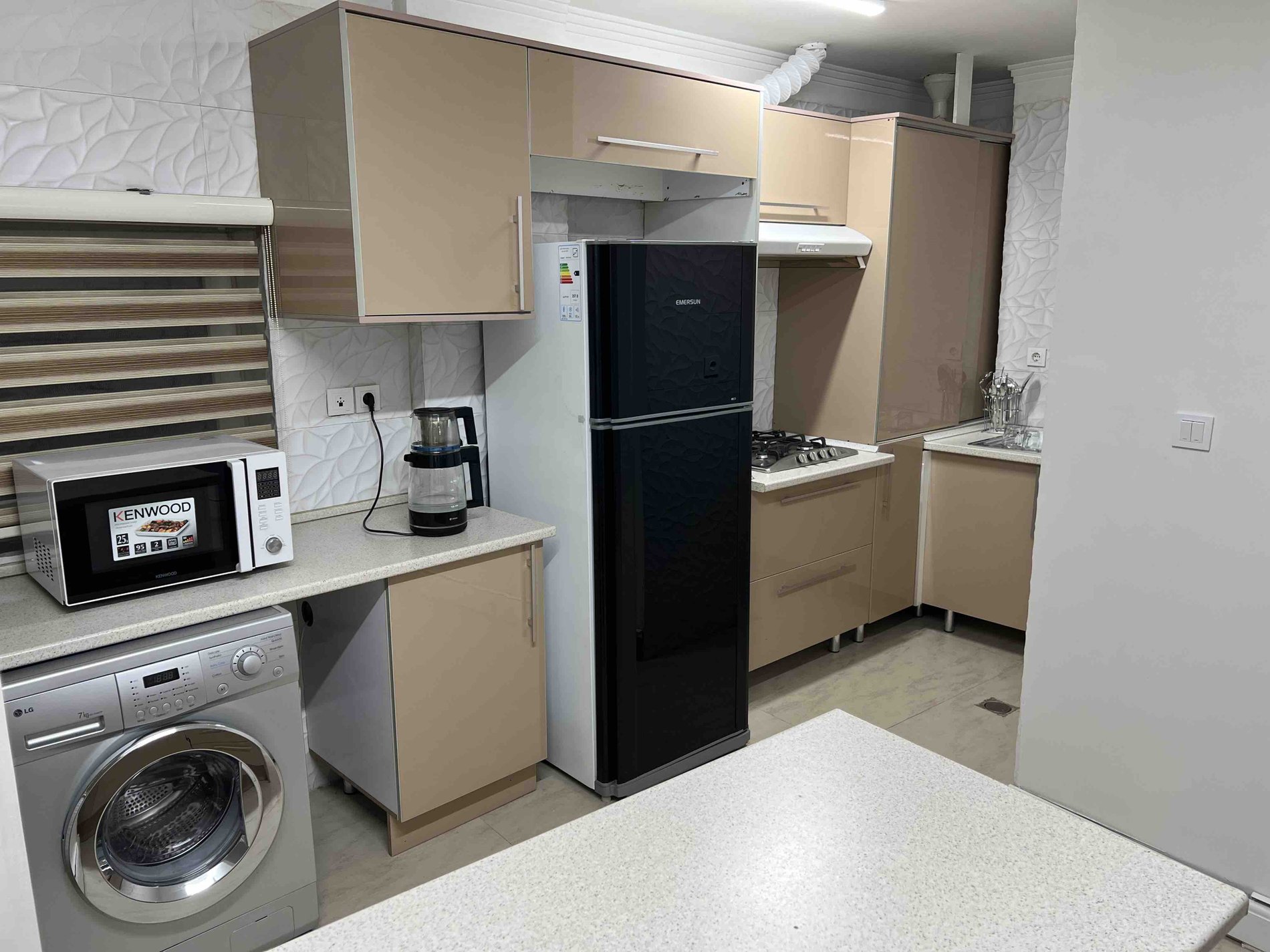 یک خوابه مینا میرداماد