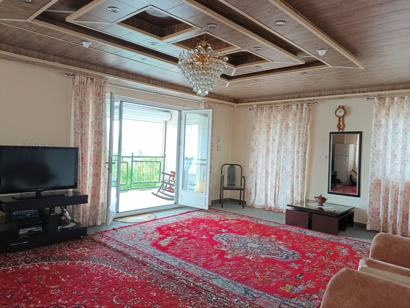 آپارتمان یک خوابه صبح روجا