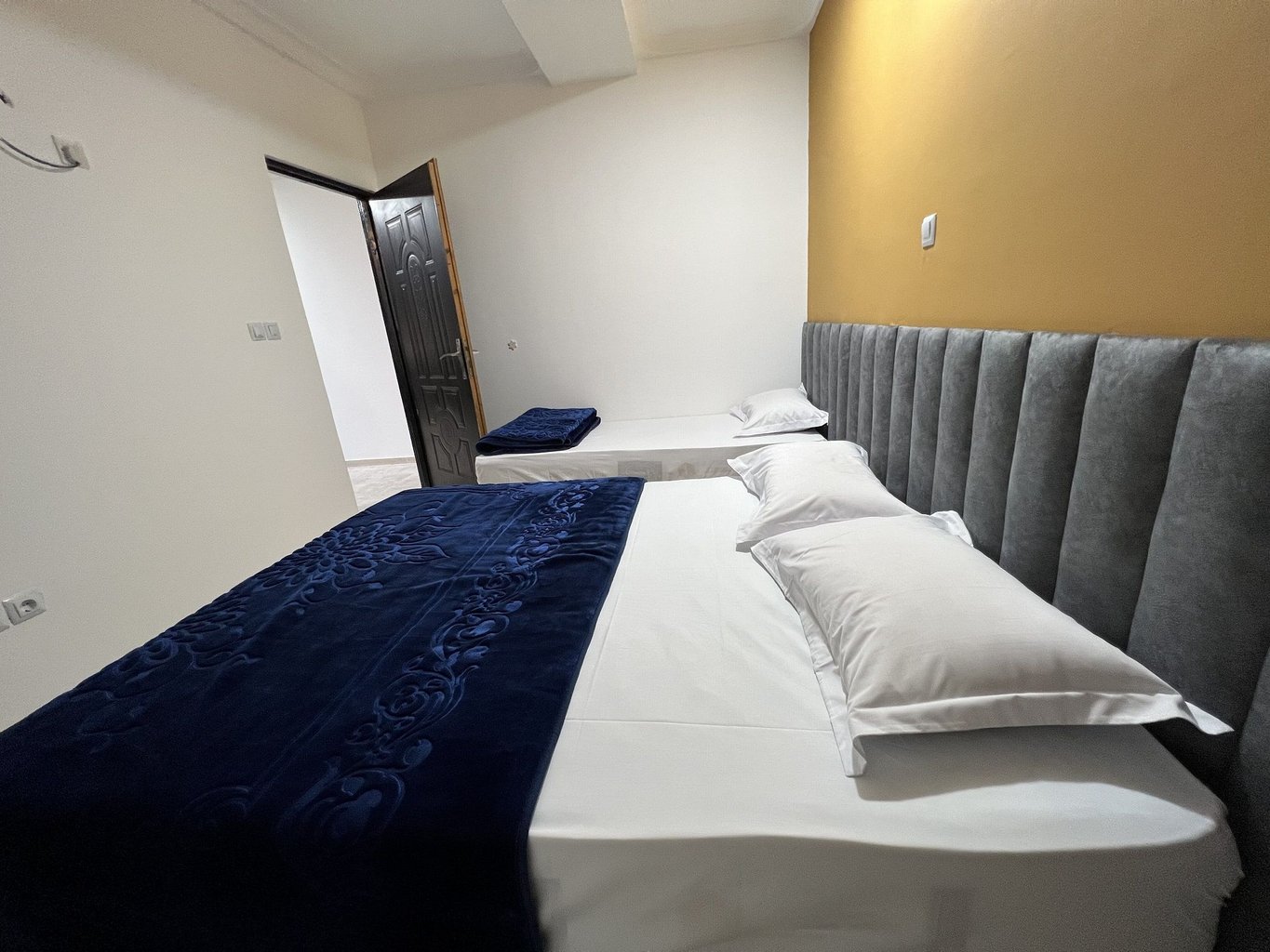 یک خوابه سام ایسلند