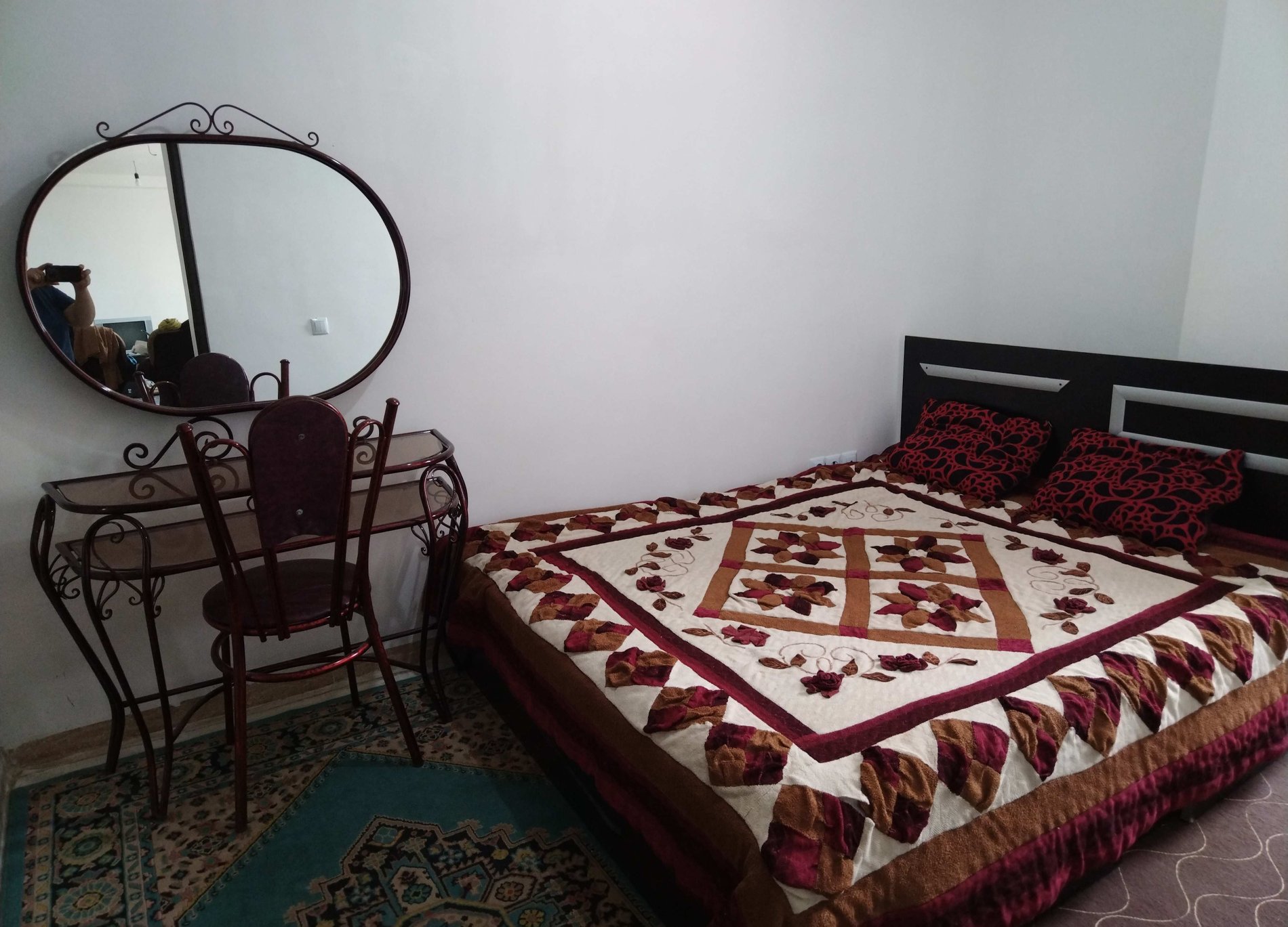 آپارتمان دوخوابه سروناز سبز