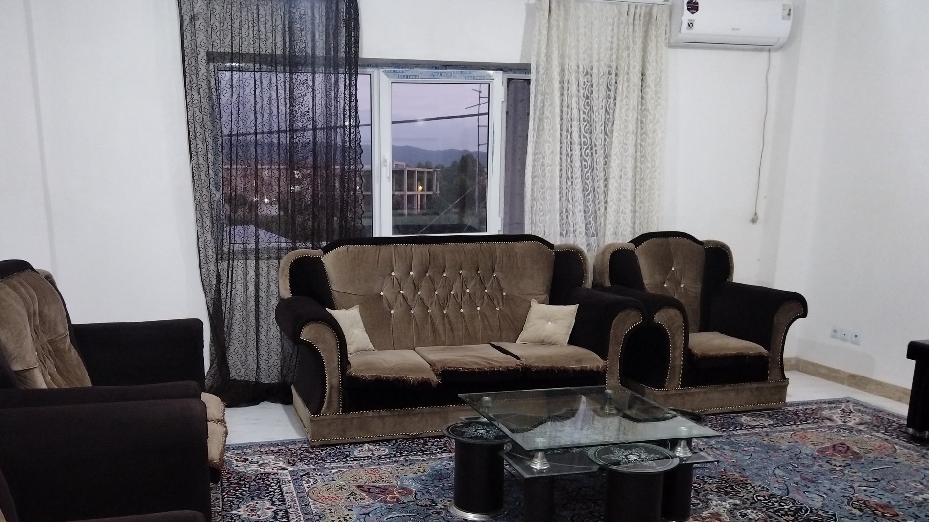 آپارتمان دوخوابه سروناز سبز