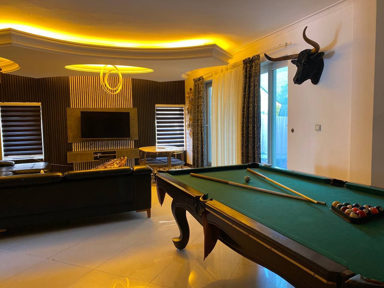 پنج خوابه جکوزی دار VIP دامون