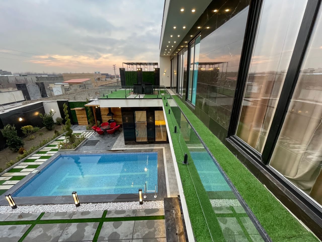 چهارخوابه استخردار آبگرم عمارت لاوین