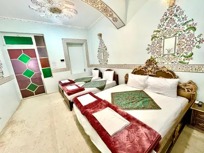 بومگردی عمارت ماهور 1 - عمارت ماهور - واحد چهار تخته سنبلستان