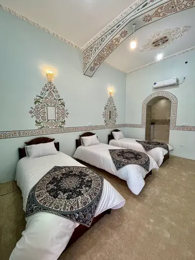 بومگردی عمارت ماهور 1 - اتاق سه تخته هشت بهشت