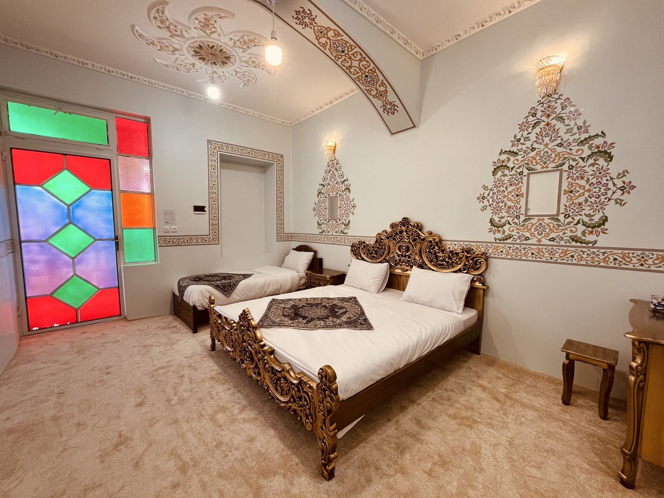 بومگردی عمارت ماهور - واحد سه تخته سنبلستان