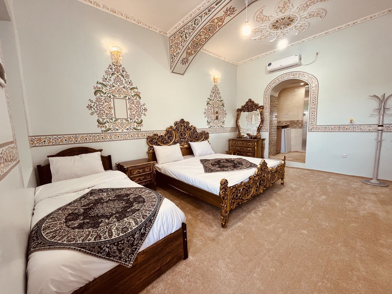 بومگردی عمارت ماهور - واحد سه تخته سنبلستان