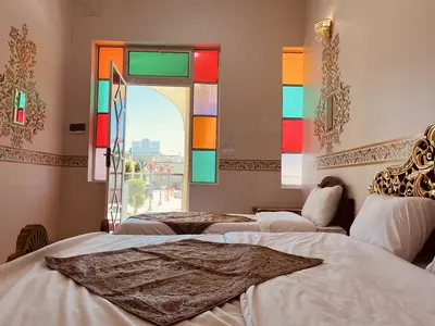 بومگردی عمارت ماهور 1 - واحد سه تخته چهارباغ