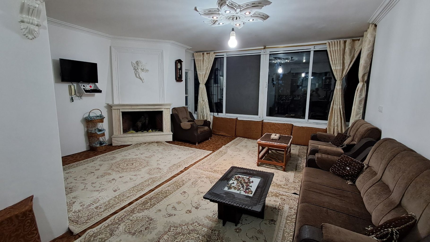 ویلا دوخوابه کوهستانی حکمت