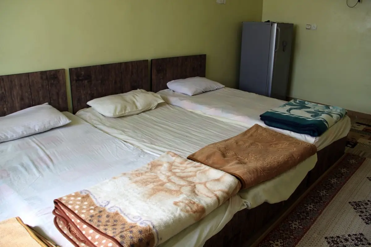 مسافرخانه آیدین - اتاق ۵