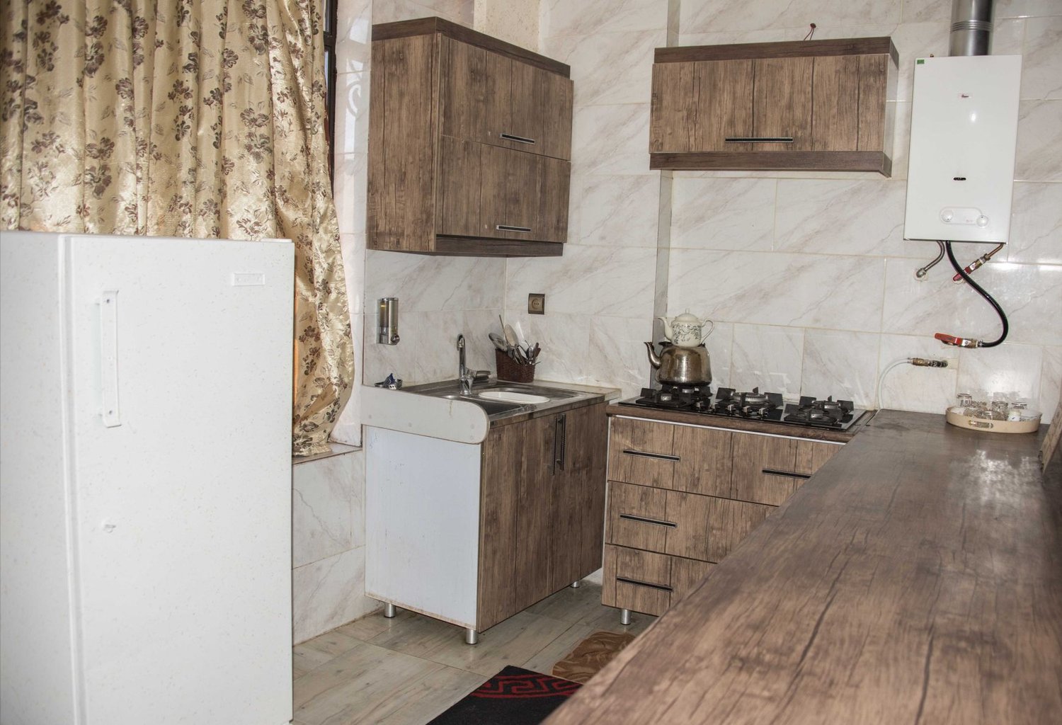 سوئیت یک خوابه الماس شب