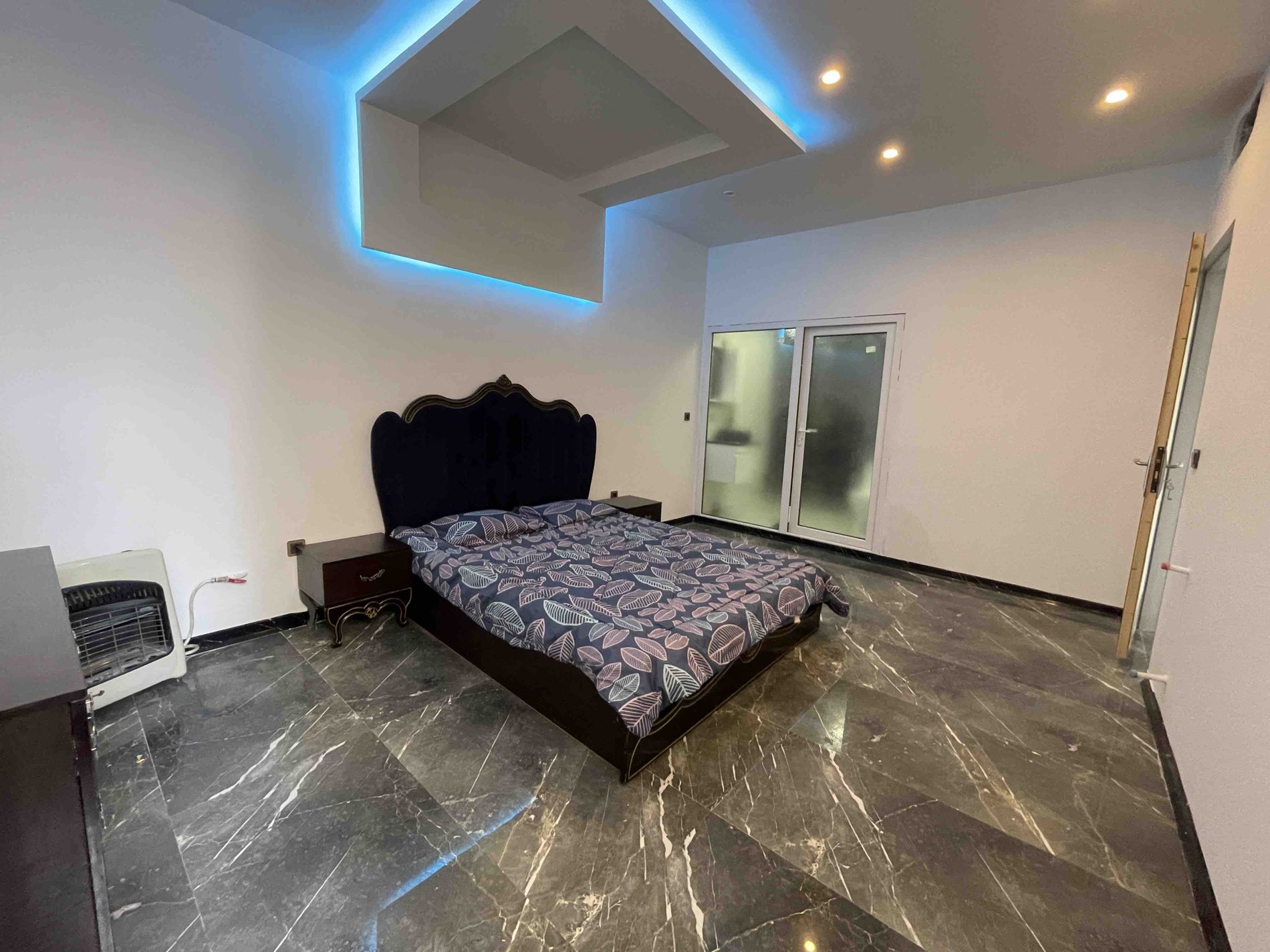 سه خوابه استخردار آبگرم سلنا ۱