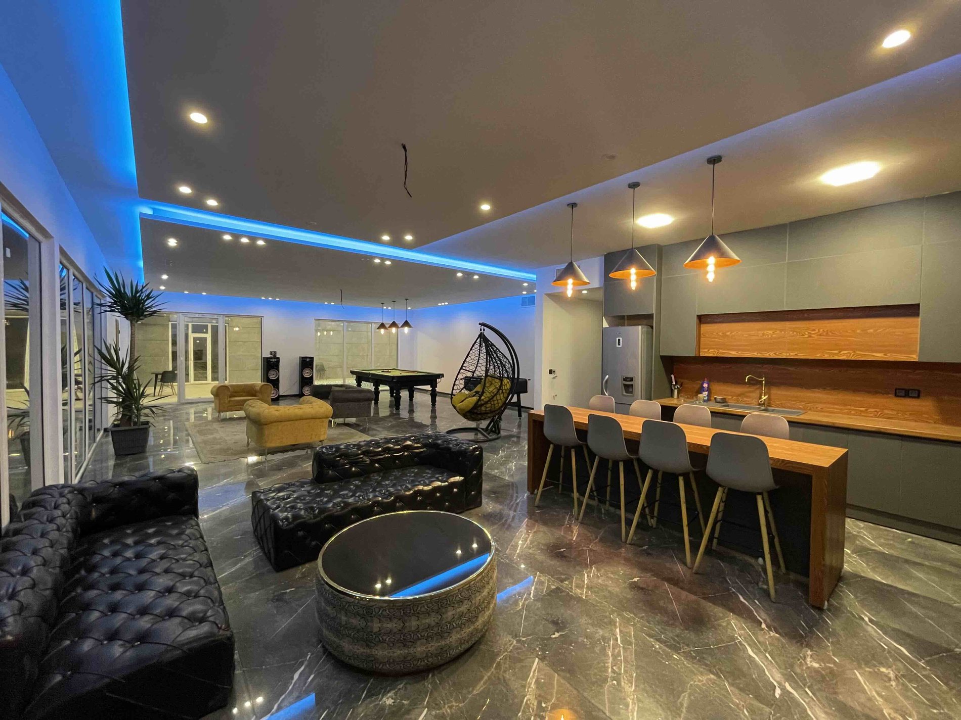 سه خوابه استخردار آبگرم سلنا ۱ - سالن