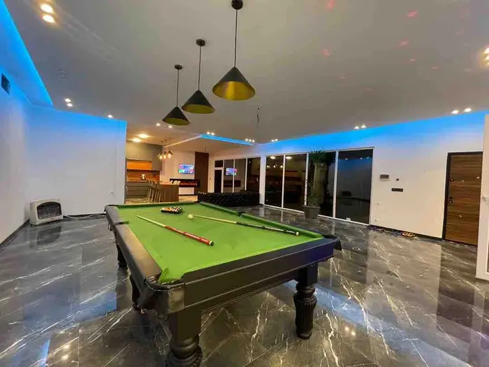 ویلا سه خوابه استخردار آبگرم سلنا ۱ - میز بیلیارد