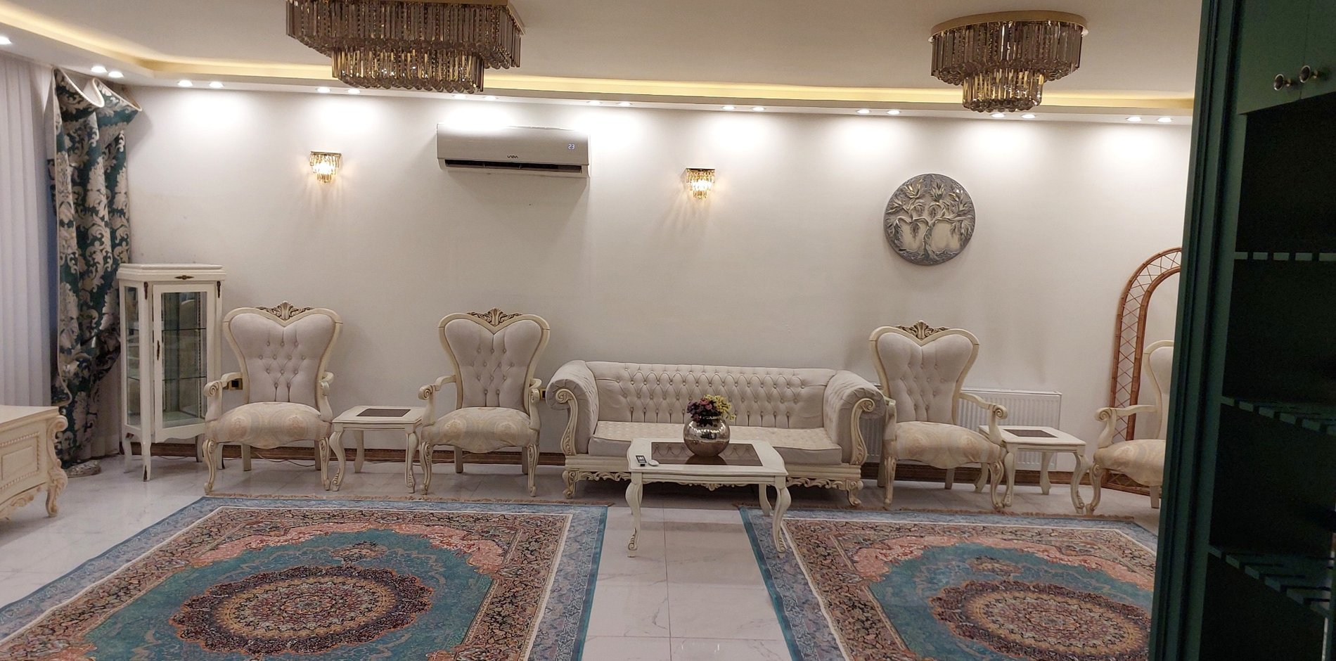 آپارتمان دوخوابه جهان تاب