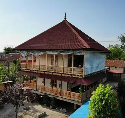 بومگردی شاه ماهی - واحد استخر ۱