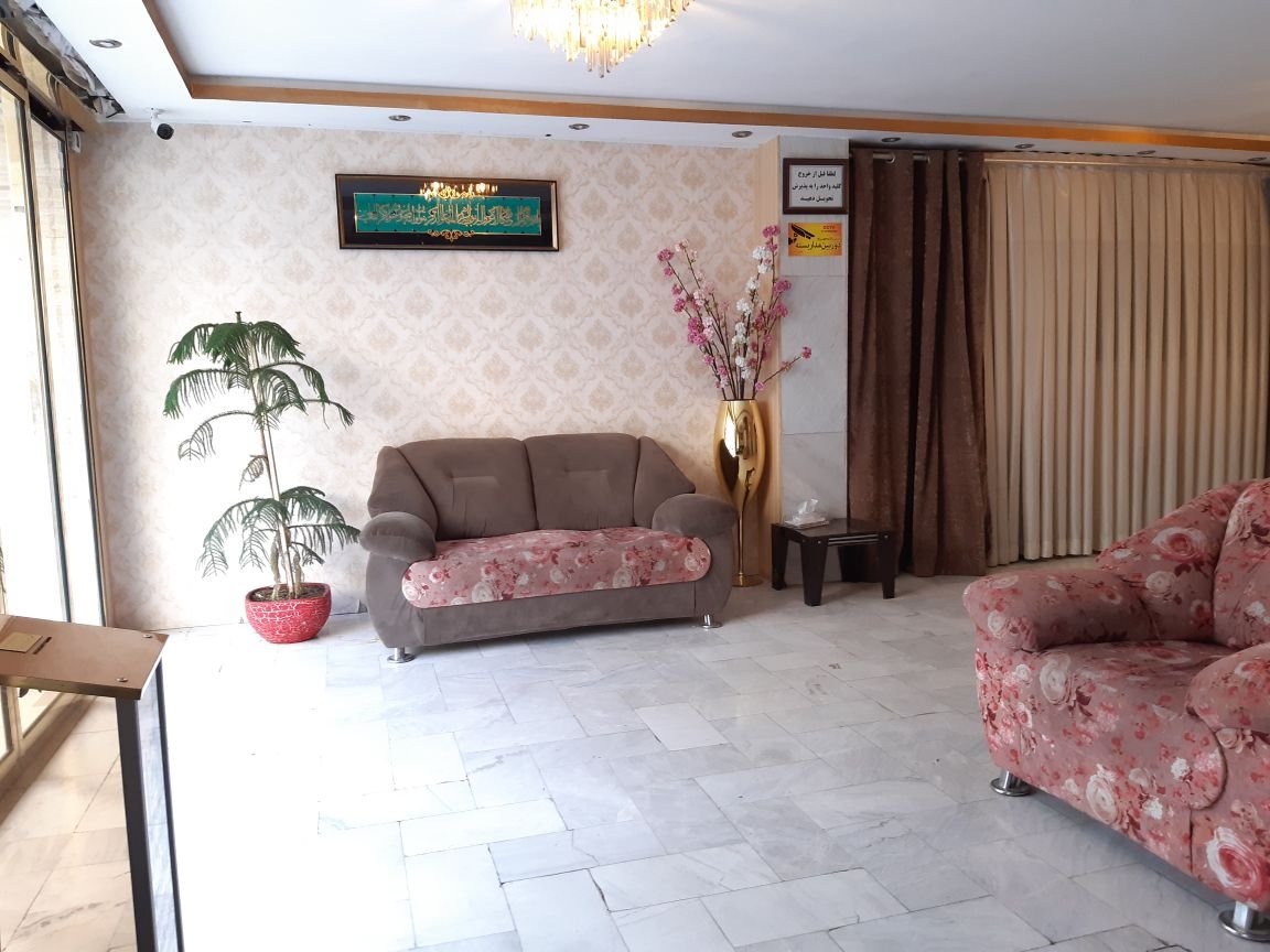 مسافرخانه عارف اتاق پنج تخته