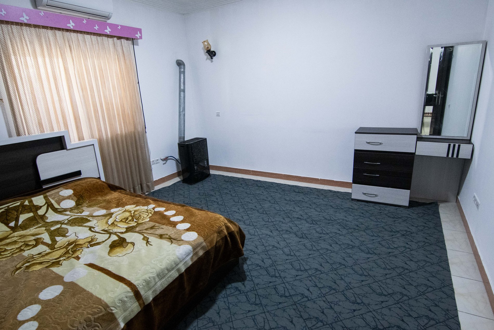 ویلا سه خوابه استخردار چهار فصل وحدت 1