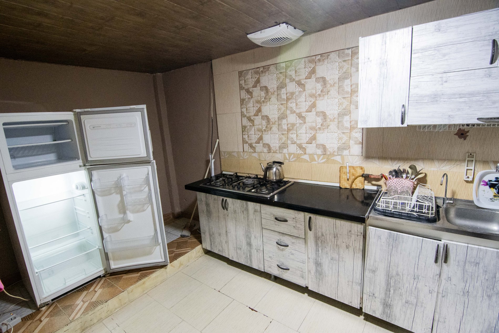 ویلا سه خوابه استخردار چهار فصل وحدت 1