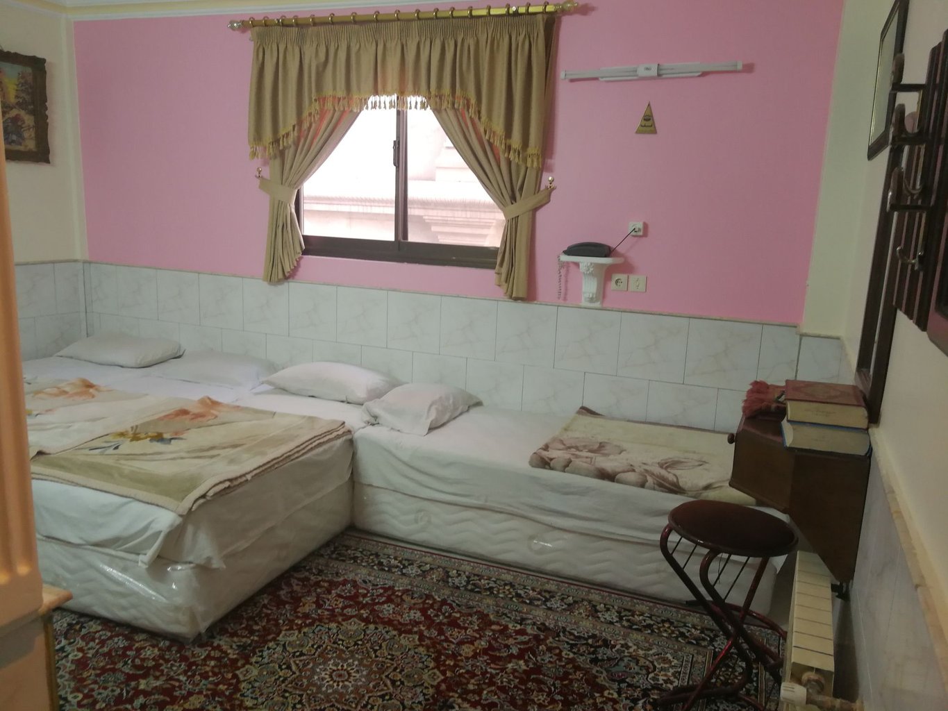 مسافرخانه سپیده واحد چهارتخته