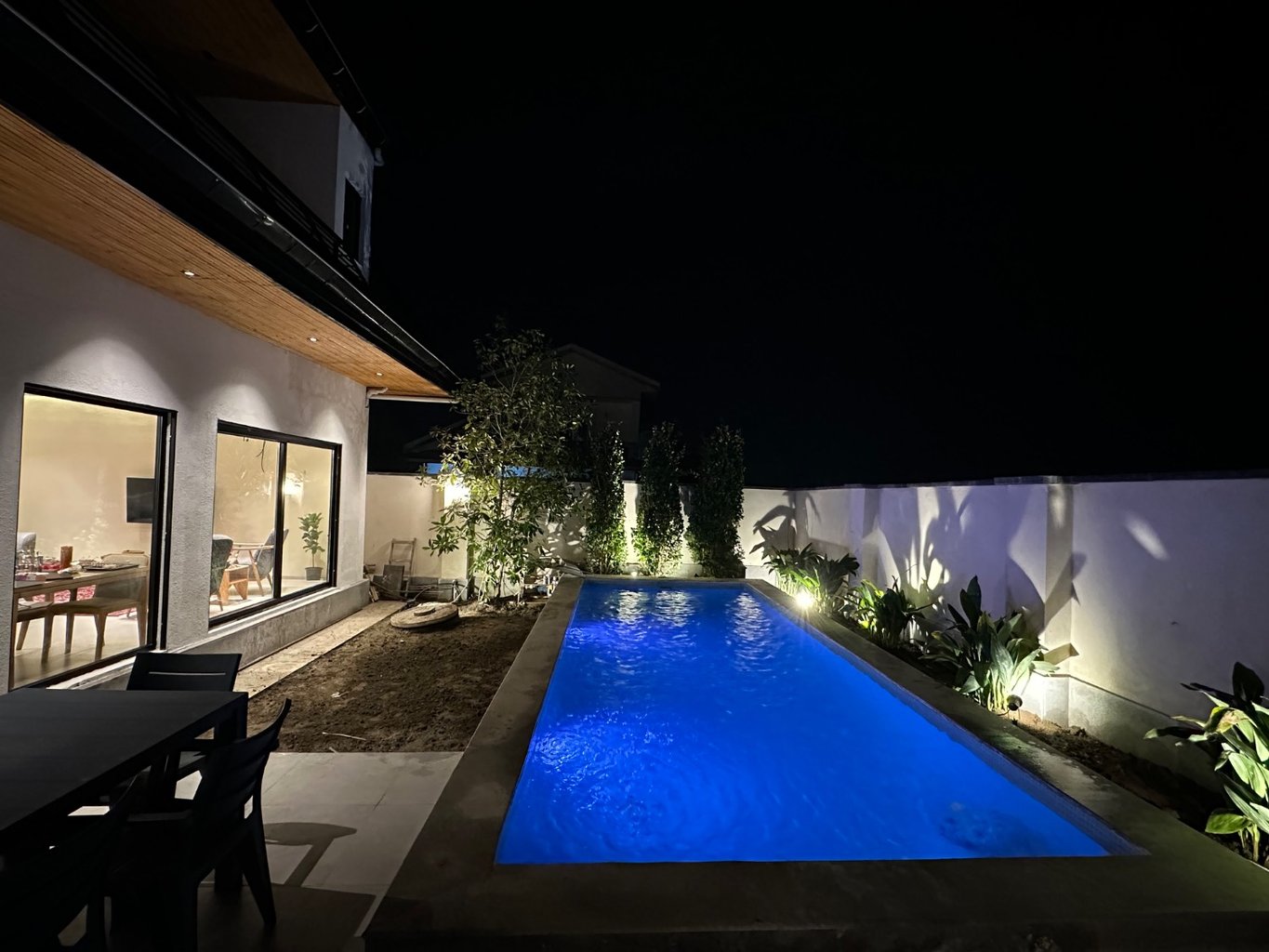 ویلا دوخوابه دوبلکس استخردار آبگرم شالی