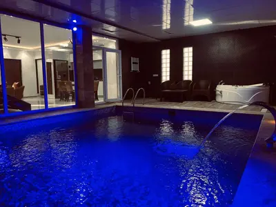 ویلا چهارخوابه استخردار آبگرم کد 109