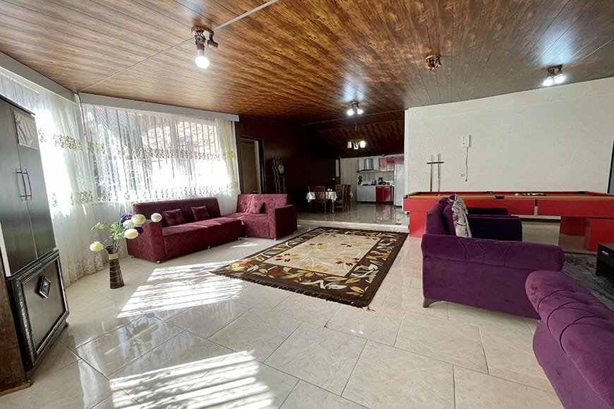 سه خوابه استخردار آبگرم لَپاسَرَک