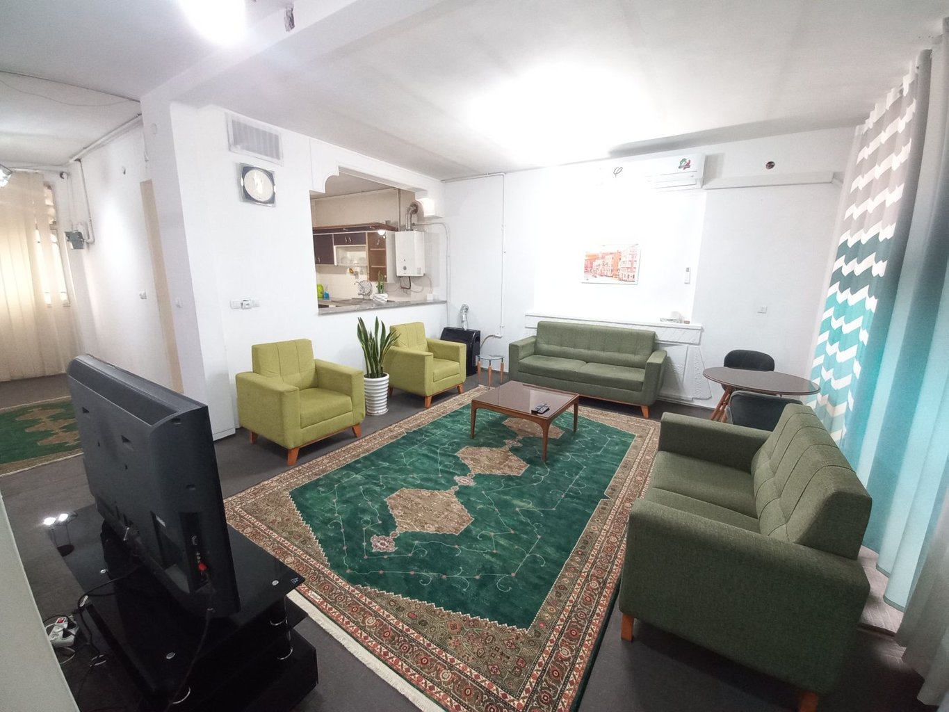 آپارتمان دوخوابه صدا و سیما