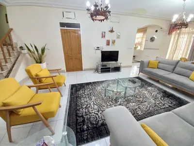 آپارتمان سه خوابه همت 19