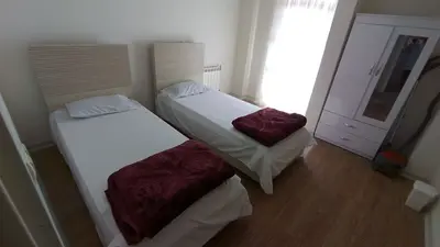 آپارتمان دوخوابه چمران 5