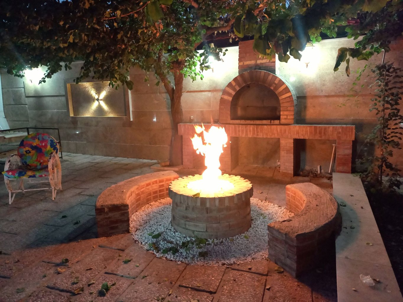 ویلا دوخوابه استخردار آبگرم یزدان