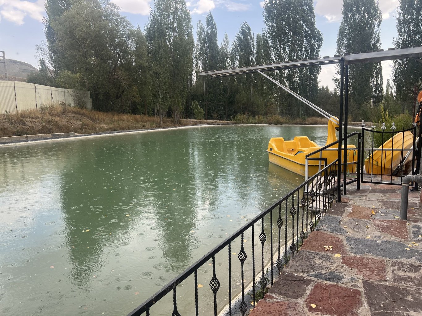 کلبه یک خوابه کوهستانی بنفشه