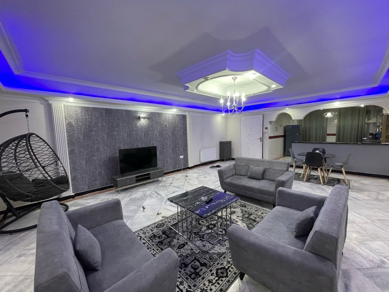 آپارتمان دوخوابه کواد روم نیروی هوایی ۴